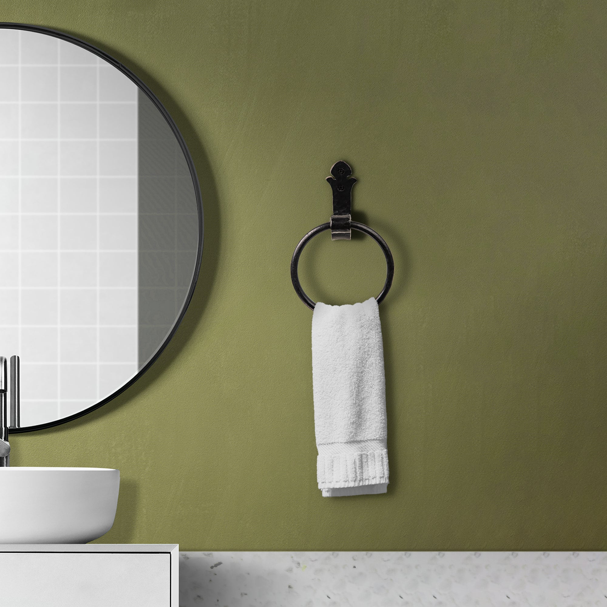 New Design Diamond Style Towel Ring Bathroom Accessory - China Bathroom  Accessory, Bathroom Fittings | Made-in-China.com